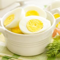 Vienkārši padomi, kā pareizi novārīt olas