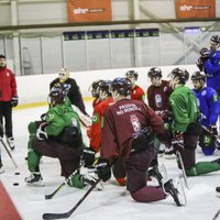 Latvijas izlases treniņos pirms PČ plānots piesaistīt lielu lērumu hokejistu