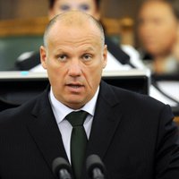 "Силач" Бергманис стал министром обороны Латвии