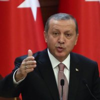 Эрдоган обвинил Россию в покупке нефти у ИГ, премьер — в "советской пропаганде"