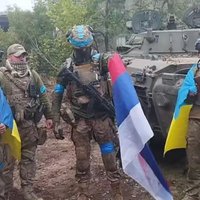 Video: Kā ukraiņu desantnieki pacēla karogus atbrīvotajās teritorijās