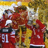 ИИХФ вручила сборной Канады чек на 1 миллион франков