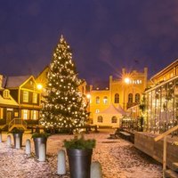 ФОТО: На Рождество Кулдига стала сказкой гномов