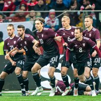Latvijas futbolisti gadu noslēdz bez gūtiem vārtiem un ar zaudējumu Polijā