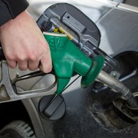 Politiķi turas pie idejas degvielai nepievienot biodegvielu