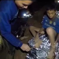 Taizemes pazemē iesprostotie zēni: gājis bojā viens no glābējiem