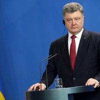 Porošenko: Ukrainā notiek īsts karš ar Krieviju