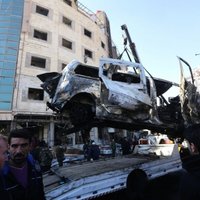 Sīriju satricina sprādzieni; pie šiītu svētnīcas bojā iet 45 cilvēki