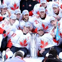 ВИДЕО: Канада забивает на последних минутах два гола и берет Кубок мира