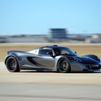 Amerikāņu 'Venom GT' kļuvis par visātrāko sērijveida auto pasaulē