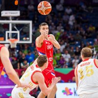 Serbijas basketbolisti pieveic Krieviju un sasniedz 'Eurobasket 2017' finālu
