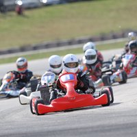 Septiņām skolām bez maksas piešķirs kartingus dalībai autosporta sacensībās