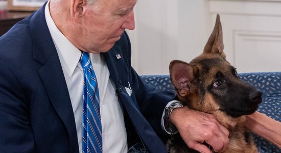 Džo Baidena suns vismaz 24 reizes iekodis ASV Slepenā dienesta aģentiem