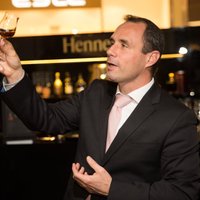 Vīnogas brīnumainā maģija. Saruna ar 'Hennessy' vēstnieku pasaulē Fabjēnu Levjū