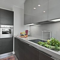 Modernas virtuves panākumu atslēga – mēbeles bez rokturiem