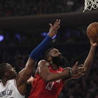 Hārdens satricina Ņujorku ar 61 punkta spēli pret 'Knicks'