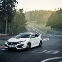 Par ātrāko priekšpiedziņas auto Nirburgringas trasē kļuvis 'Honda Civic Type R'