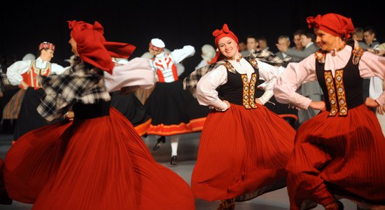 Fotoreportāža: Es mācēju danci vest - Rīgas dejotāju svētki