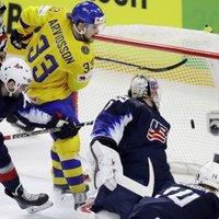 Zviedrijas hokejisti ar pacietīgu spēli sagrauj ASV un iekļūst finālā