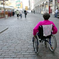 Rīgas bruģis – tas ir vājprāts. Aktuālākās problēmas cilvēkiem ar invaliditāti