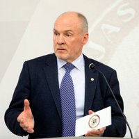 ФОТО: Индриксонс в очередной раз переизбран главой латвийского футбола