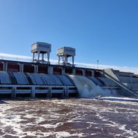 Уровень воды в низовьях Даугавы достиг высшей отметки, ГЭС ставят рекорды