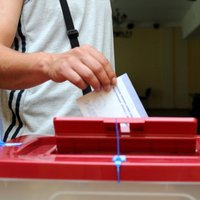 Kurš pārliecinošāks - 'Delfi' piedāvā Saeimas 'aklās vēlēšanas'