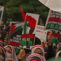 Rīgas pašvaldība aizliedz sestdien plānoto piketu palestīniešu atbalstam