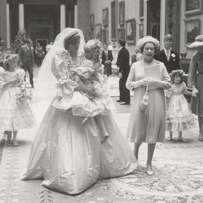 ФОТО: Опубликованы неизвестные свадебные снимки принцессы Дианы