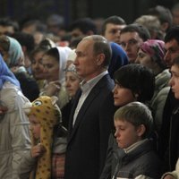 Путин посетил новый храм в Сочи, в ХХС впервые выставлены Дары волхвов