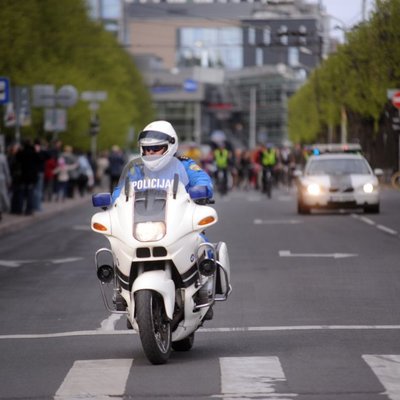 Policija satiksmes kontrolei atsākusi izmantot motociklus
