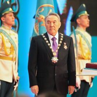 Парламент Казахстана отменил пожизненное председательство Назарбаева в Совбезе
