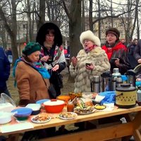 Ar lielu jautrību un pankūkām ziemas aiziešana svinēta Jelgavā un Rēzeknē