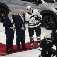 Кросби стал лучшим игроком Матча звезд НХЛ и сделал подарок фанату Овечкина