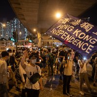 Pekina: Lielbritānijas iejaukšanās Honkongā tai atspēlēsies
