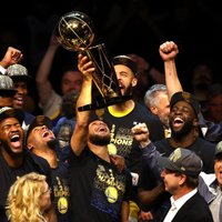 "Голден Стейт" разгромил "Кливленд" и стал чемпионом НБА, Дюрант — MVP финала