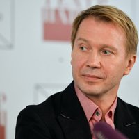 Евгений Миронов: "Жалко и обидно, что Алвис Херманис не может приехать в Россию"