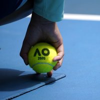 Tenisists Ozoliņš sasniedz 'Australian Open' astotdaļfinālu