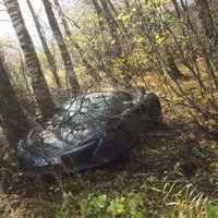 ФОТО: На Юрмальском шоссе попал в аварию единственный в Латвии McLaren