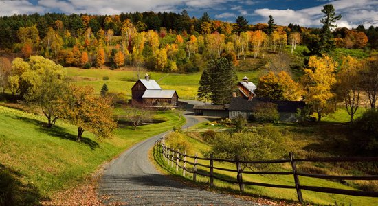 Vermontā slēdz ceļu tūristiem, kas dzenas pēc satriecošiem skatiem