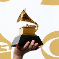 'Grammy' klasiskās mūzikas albuma nominācijā Krēmera kamerorķestri pārspēj ieraksts ar latviešu izcelsmes baritona dalību