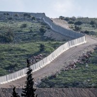 Foto: Turcija pabeigusi 556 kilometrus gara robežmūra būvniecību gar Sīrijas robežu