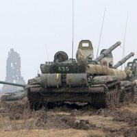 Krievija sāk militārās mācības Ukrainas pierobežā