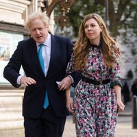 Britu premjers Boriss Džonsons pošas trešajām kāzām