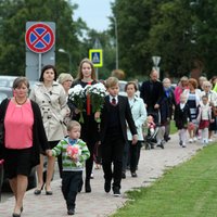 Latvijā skolēnu pietiek tikai 130 vidusskolām