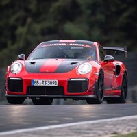 Video: 'Porsche' uzstādījis jaunu sērijveida auto ātruma rekordu Nirburgringā