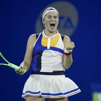 Остапенко завершила исторический сезон победой над чешской теннисисткой Плишковой
