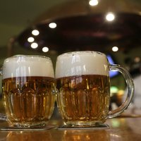 Latvijā alu ražo arvien mazāk; ieved vēl vairāk