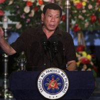 Policija cietumā nošauj narkotiku tirdzniecībā apsūdzētu Filipīnu mēru