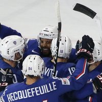 Francijas hokejisti savās mājās sensacionāli sagrauj Somiju